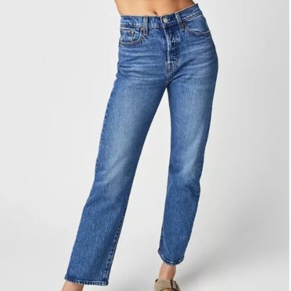 Levi's Denim - Levi's Women's Wedgie Straight Denim Jeans Button Fly Stretch Mid Wash sz 29